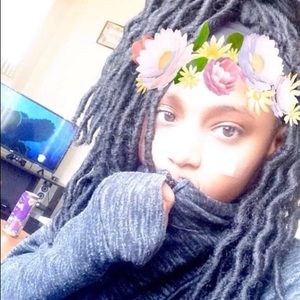 Meet your Posher, Samya